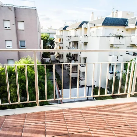 Lovers' Paradise, Bright For 2/3 Apartment Vilanova i la Geltru