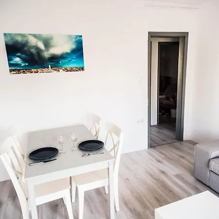 Lovers' Paradise, Bright For 2/3 Apartment Vilanova i la Geltru