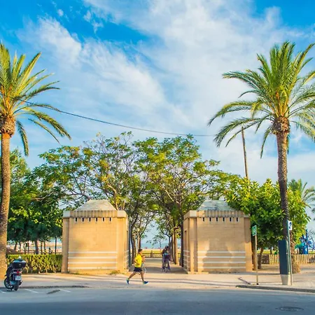 Lovers' Paradise, Bright For 2/3 Apartment Vilanova i la Geltru
